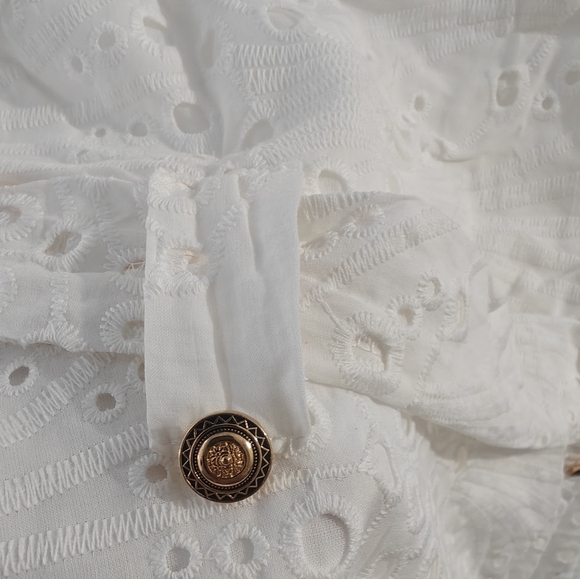 White dress - Picture 5 of 6